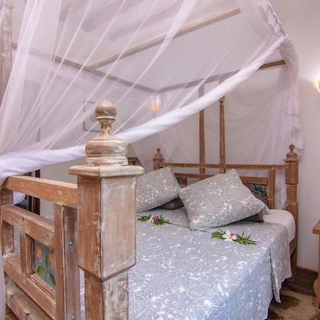 Huhuru House Watamu Exterior photo